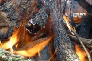 Как разжечь костер