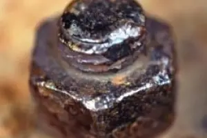 Как открутить шуруп, болт или гайку